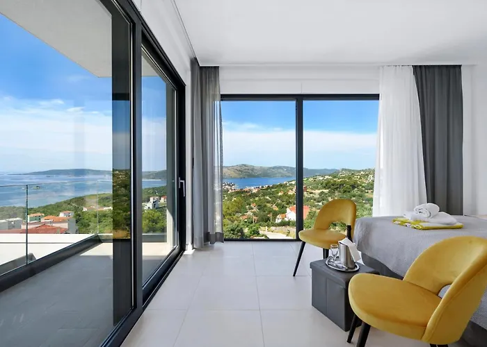 Petra Seget Villa Seget Vranjica